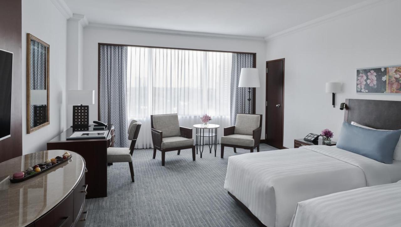 The Peninsula Manila 5*
