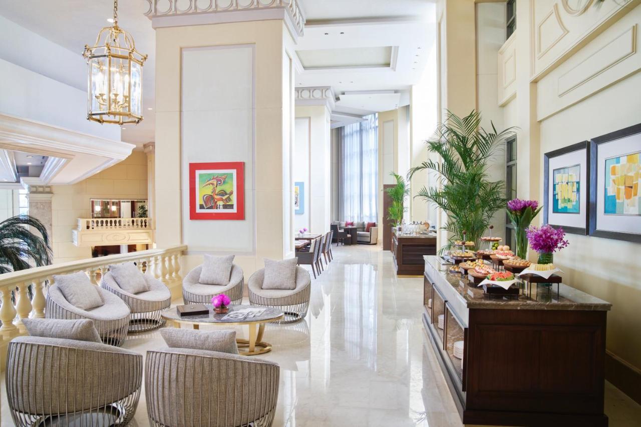 The Peninsula Manila Hotel