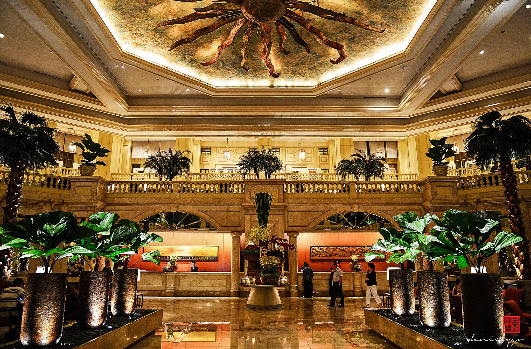 The Peninsula Manila 5* Makati City