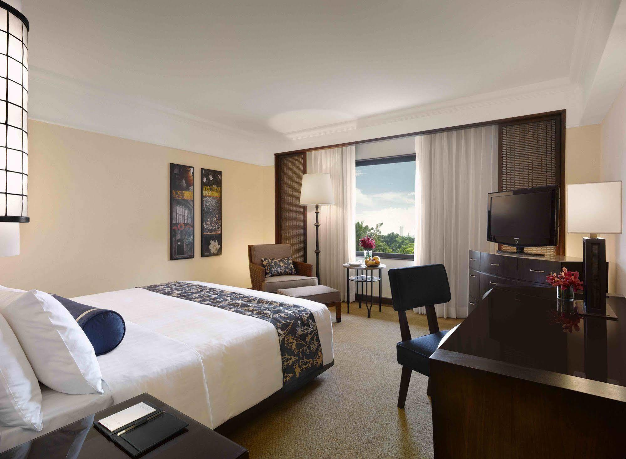 The Peninsula Manila 5* Makati City